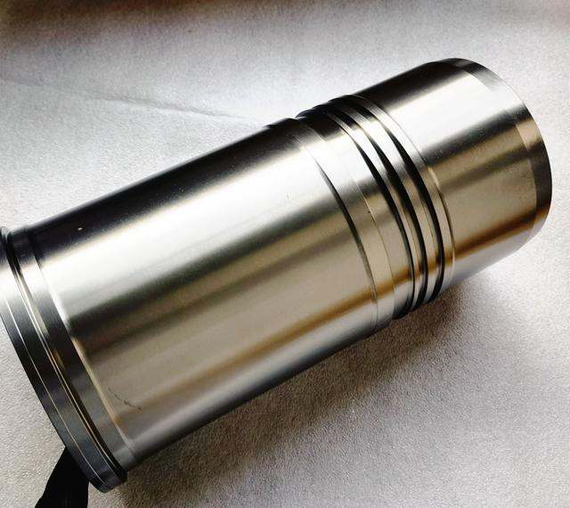 Cummins Engine Cylinder Liner for NH220 QSK 184400