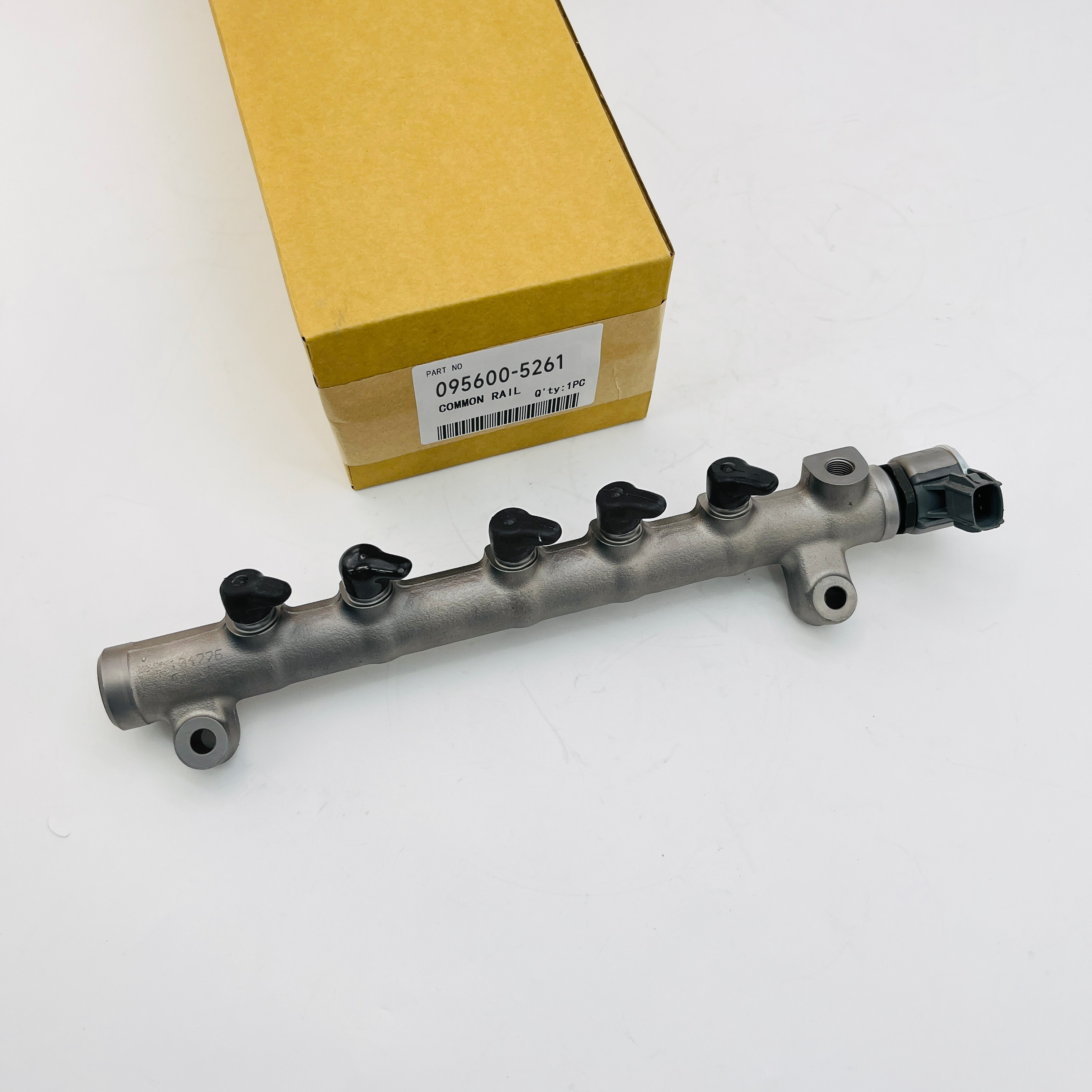 Common Rail Pipe 095600-5261 31303612