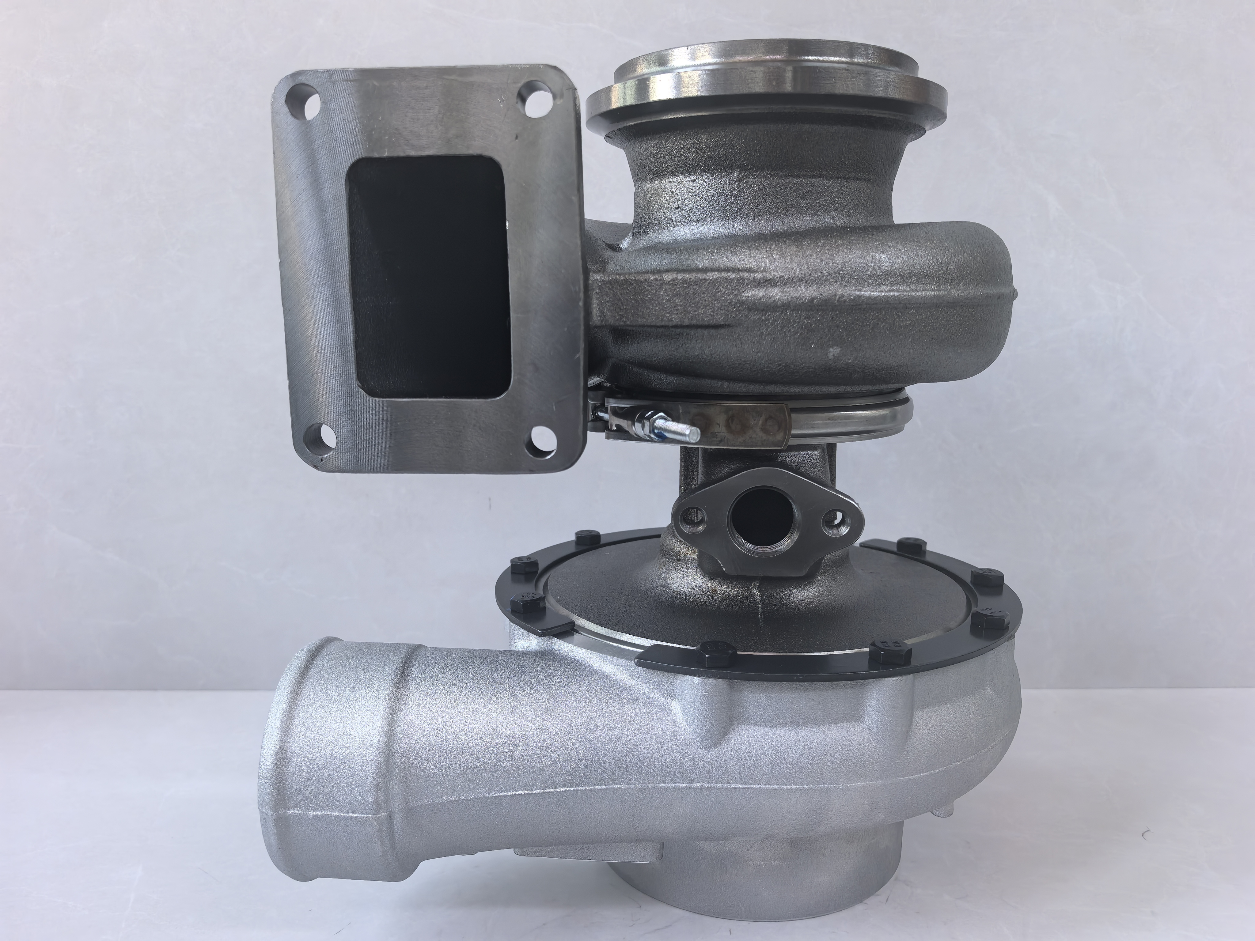 Turbochargers 3529040 3529041