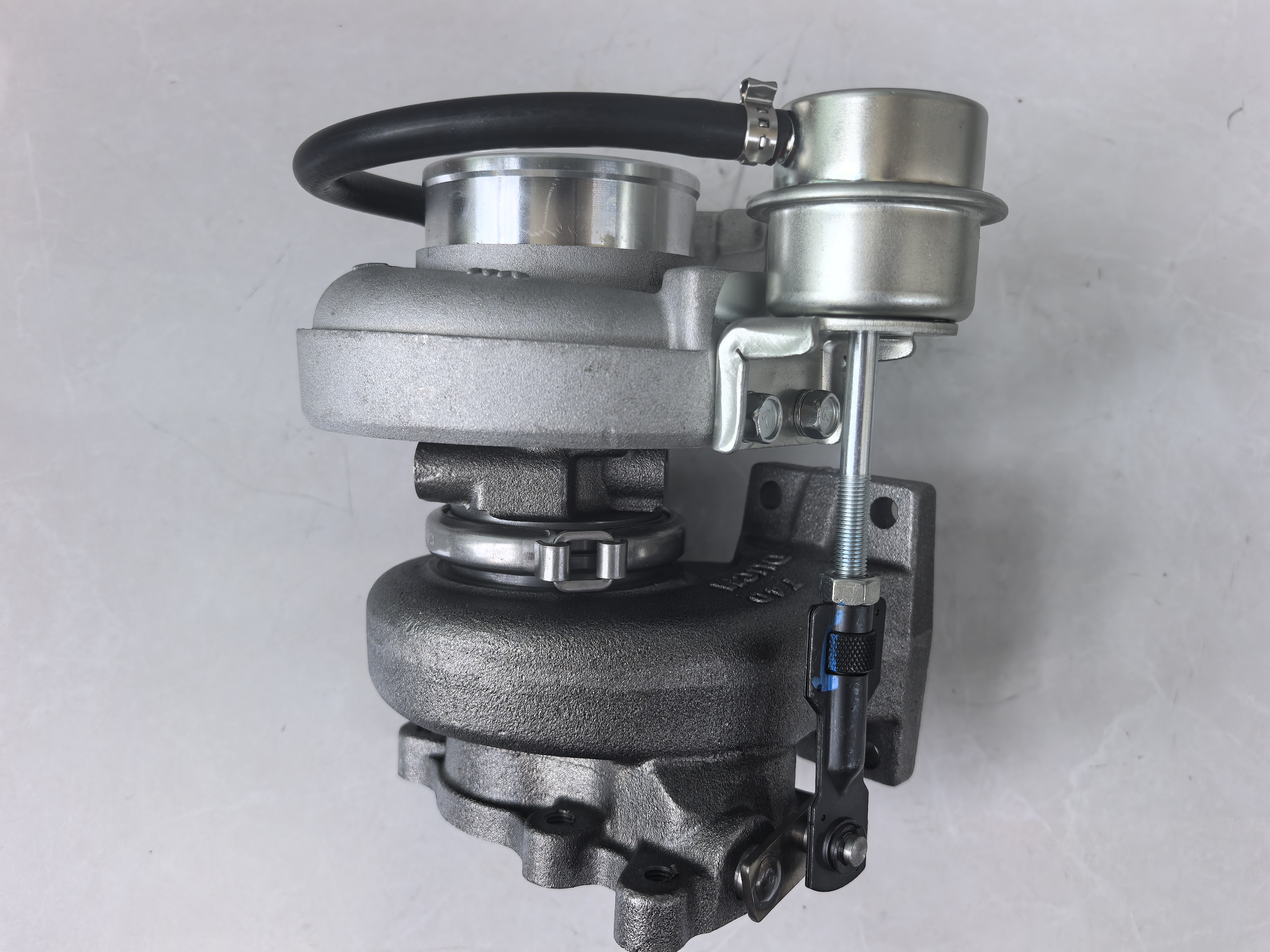 Turbochargers 4044784 504186107