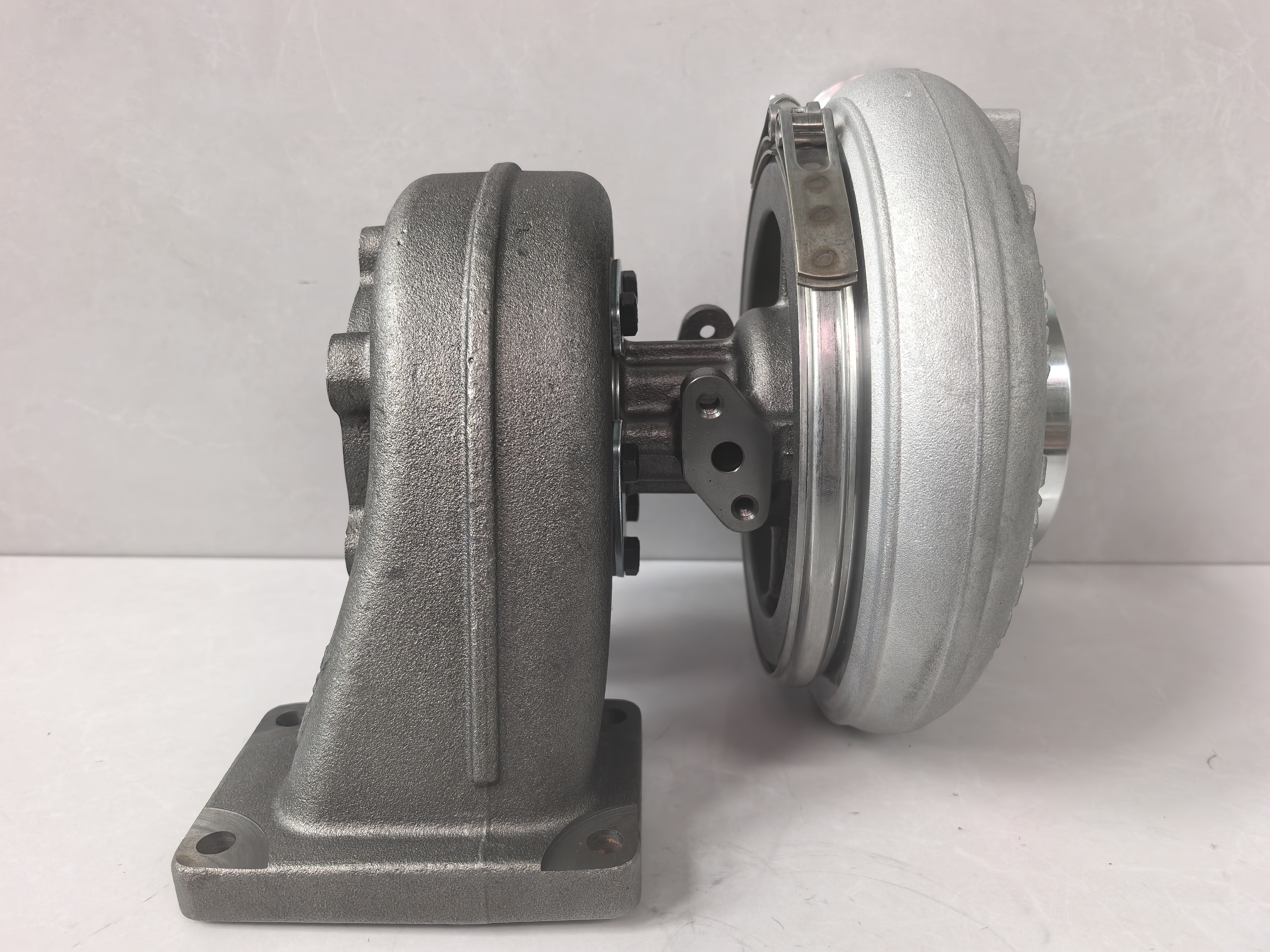 Turbochargers 4040743 4033050