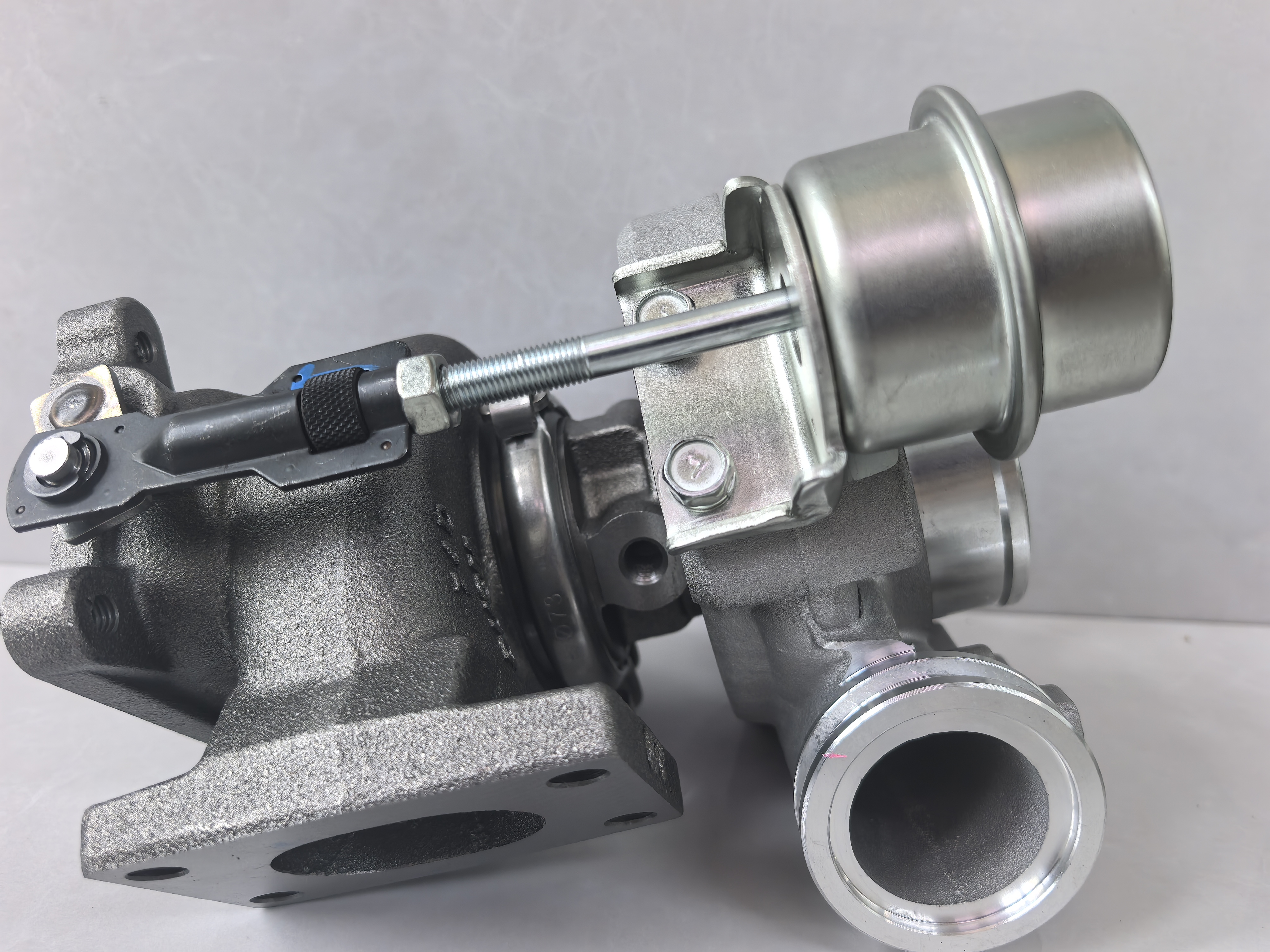 Turbochargers 4044784 504186107