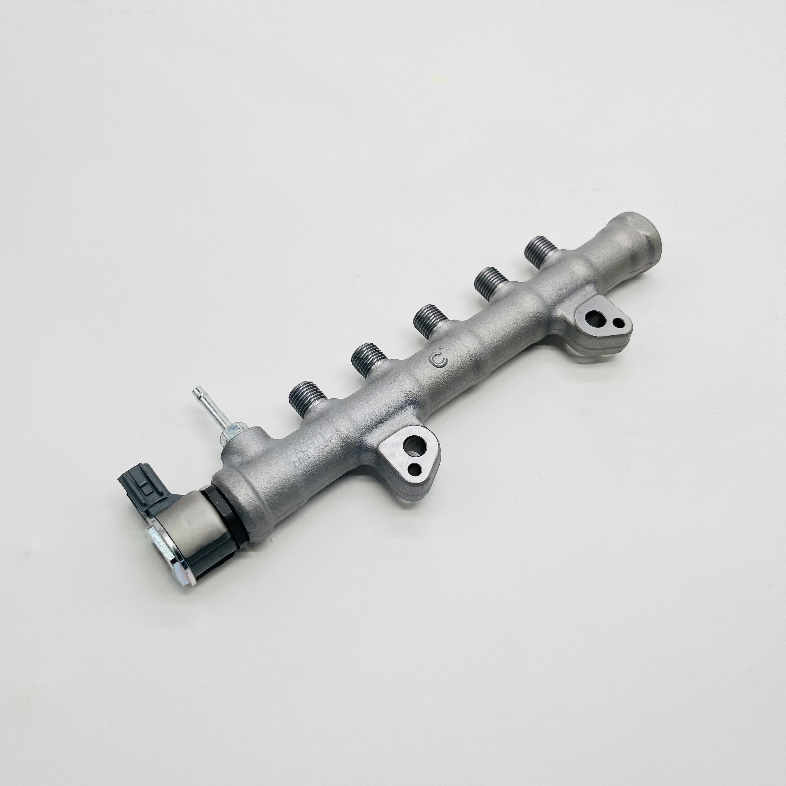 Common Rail Pipe 095600-6860 23810-0E020 23810-11040